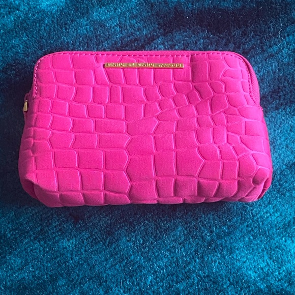 Marc by Marc Jacobs magenta makeup pouch - Picture 2 of 5